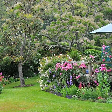 Rose Cottage Tryphena エクステリア 写真